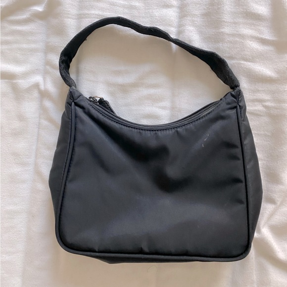 VINTAGE Re-Nylon Prada Re-Edition 2000 mini-bag - Picture 3 of 6